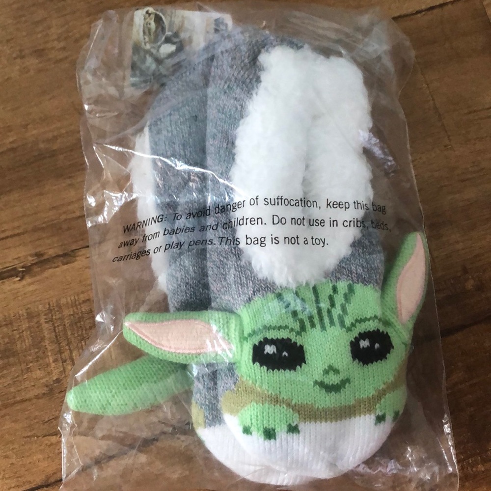 Mandalorian slipper socks